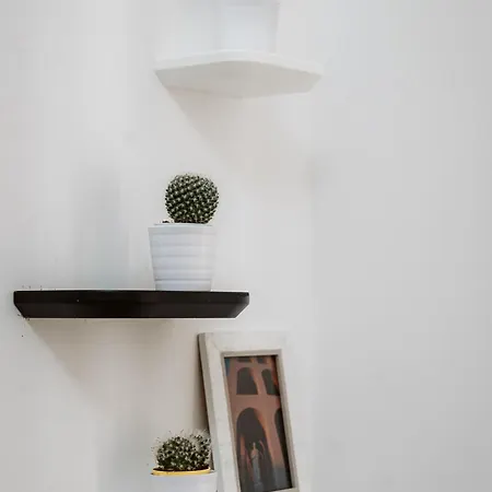 Benedetta Flat - Metropigneto & Tram - Free Wi-fi Apartment *