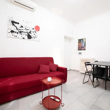 Apartment Benedetta Flat - Metropigneto & Tram - Free Wi-fi *